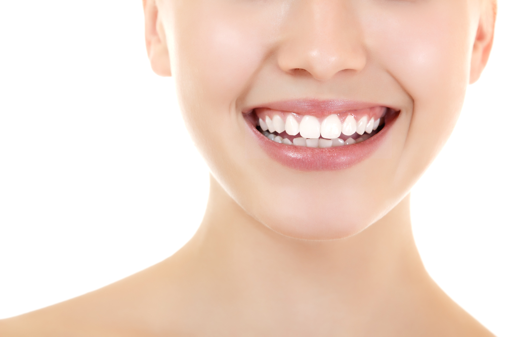 Berapa Harga Memutihkan Gigi di Dokter Gigi? Yuk, Simak Pembahasannya